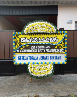Papan Bunga Duka di Oebufu